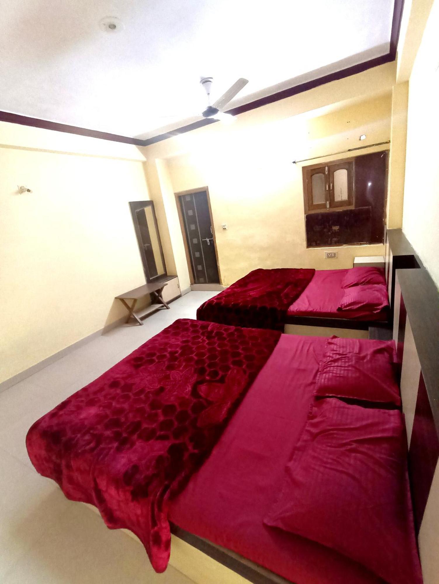 Hotel Shreeji Arpan Nāthdwāra Esterno foto